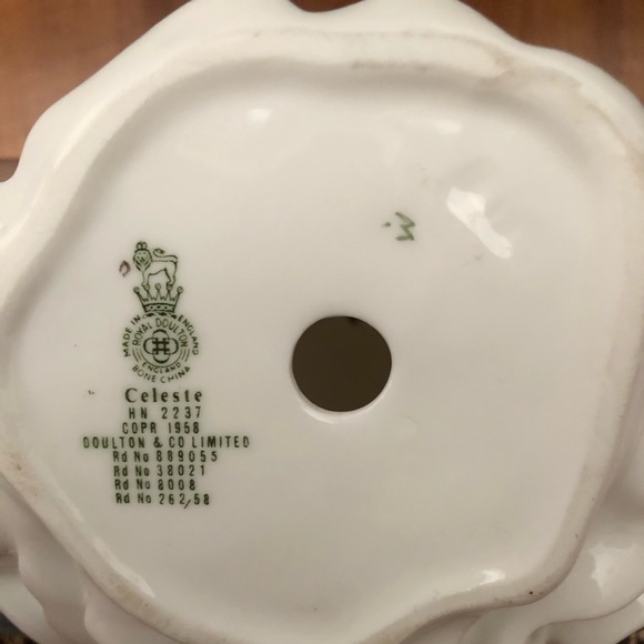 Royal Doulton Figurine - Picture 6 of 6